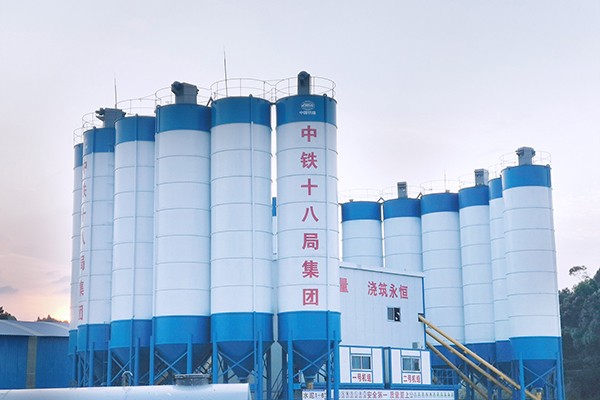 光催化氧化废气净化装置怎么选？原理、类型、选型要点与行业适配全面解析