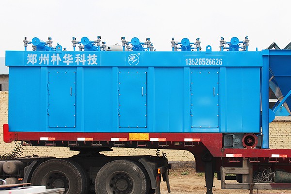 2014.10-滤筒除尘器发货新疆4.jpg
